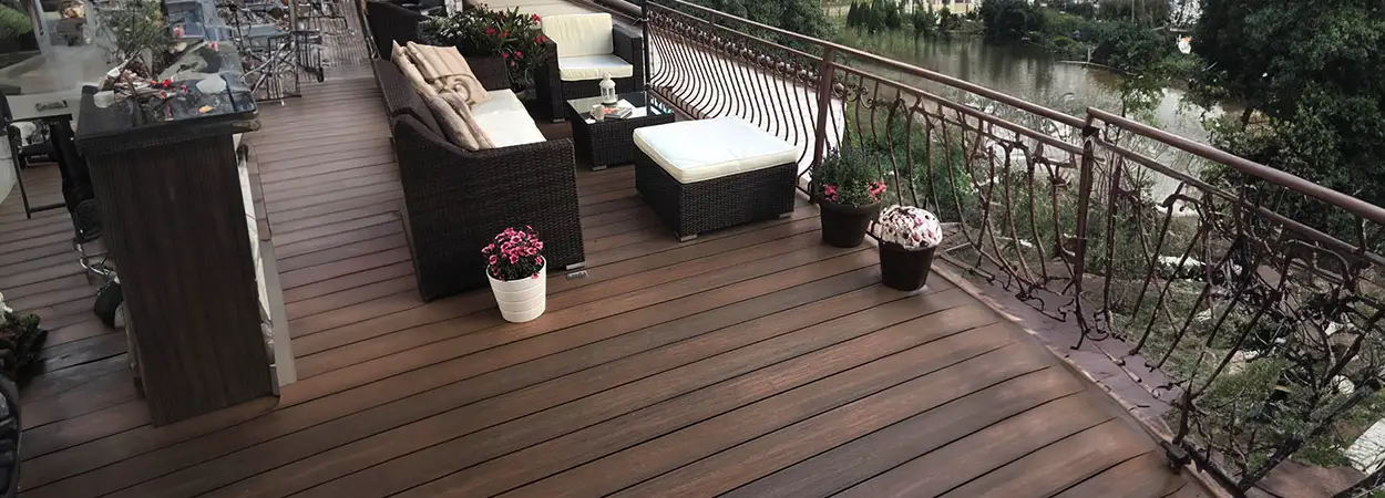 WPC DECKING co extrusion banner