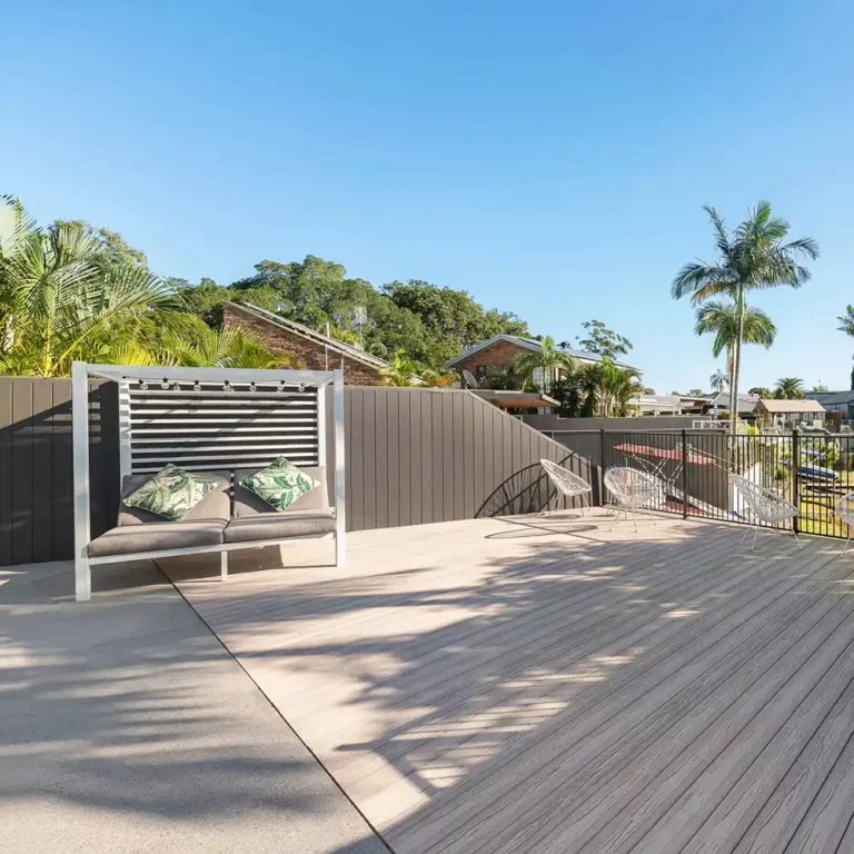 Choosing the Right WPC Fence Factors to Consider