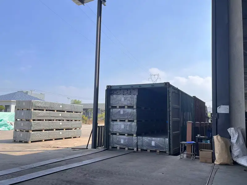 Composite-Decking-Shipment-from-Factory